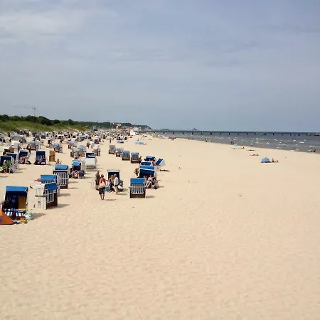 Strandnahe Ferienwohnung Mit Wintergarten